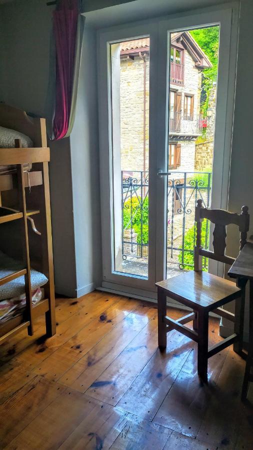 Albergue Armaia Artepea Urzainqui Ngoại thất bức ảnh